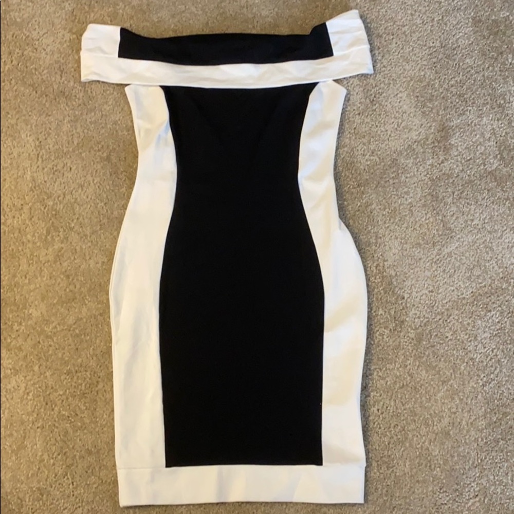 Fashion Nova women’s dress
